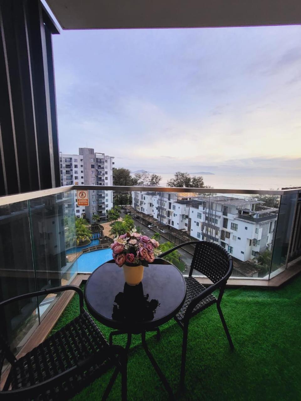 Timurbay By Irish Studio Suite Seaview Wifi Netflix Kuantan Ngoại thất bức ảnh